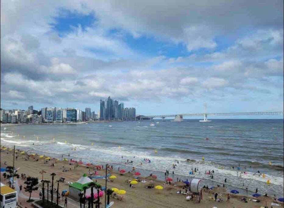 Апартаменты Gwangan-Ri Grand Terrace Ocean View Пусан Экстерьер фото